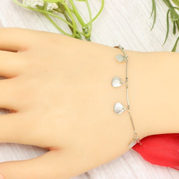 "Trendy Handmade Bracelet – A Thoughtful Gift for Girls & Women | UNVRC1116 - Picture 7 of 10